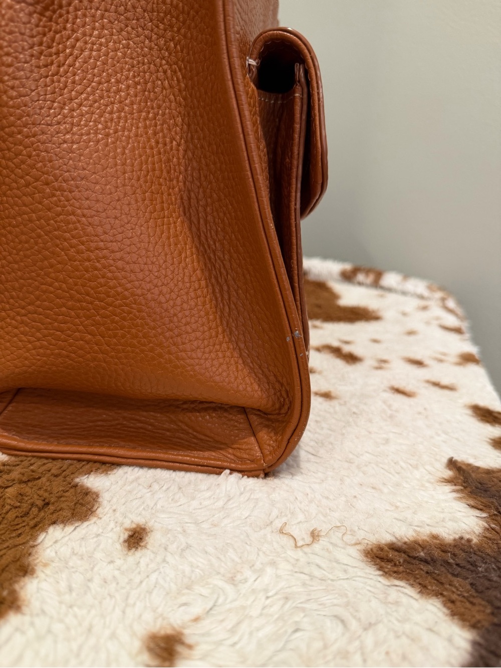 Dooney & Bourke Janine Front Pocket Satchel Tote/ Natural, Cognac/ Like New - Picture 15 of 16